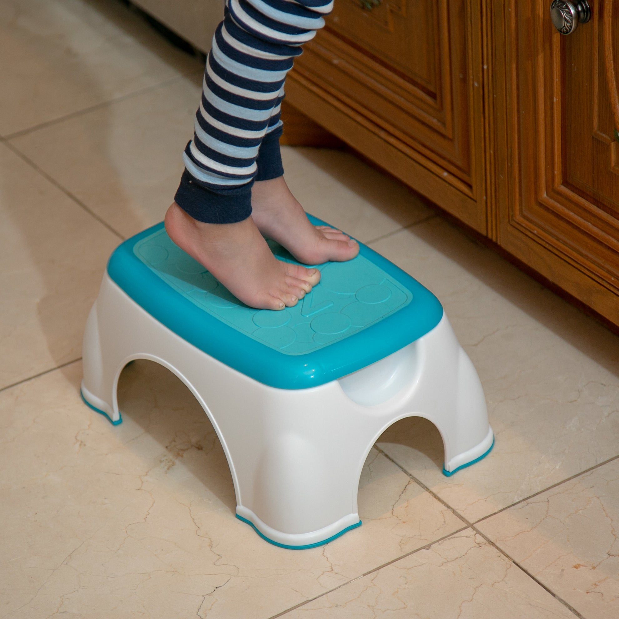 Toddler Step Stool (7PRD)
