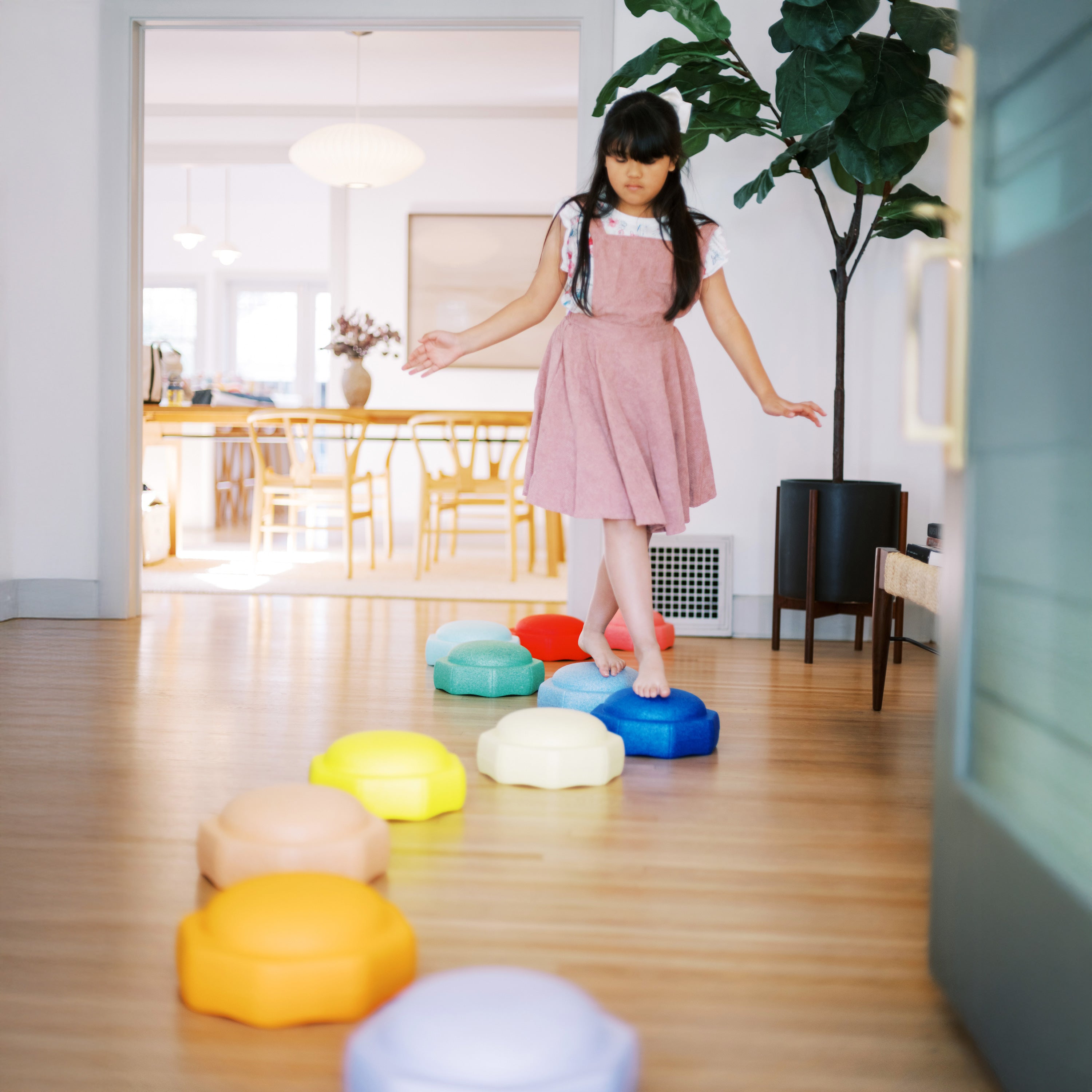 StepPebbles and FREE Balance Board | Primary (VBZ4)