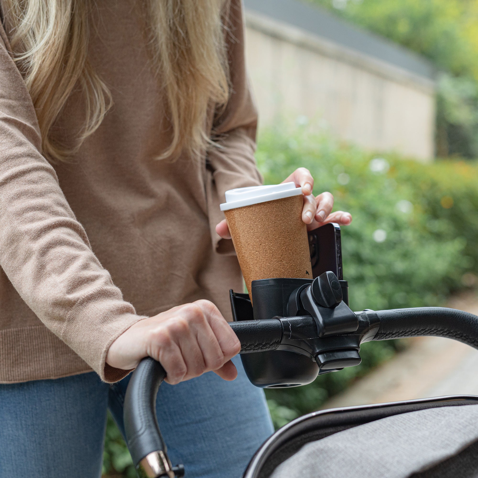 Cup & Phone Holder (8I89)