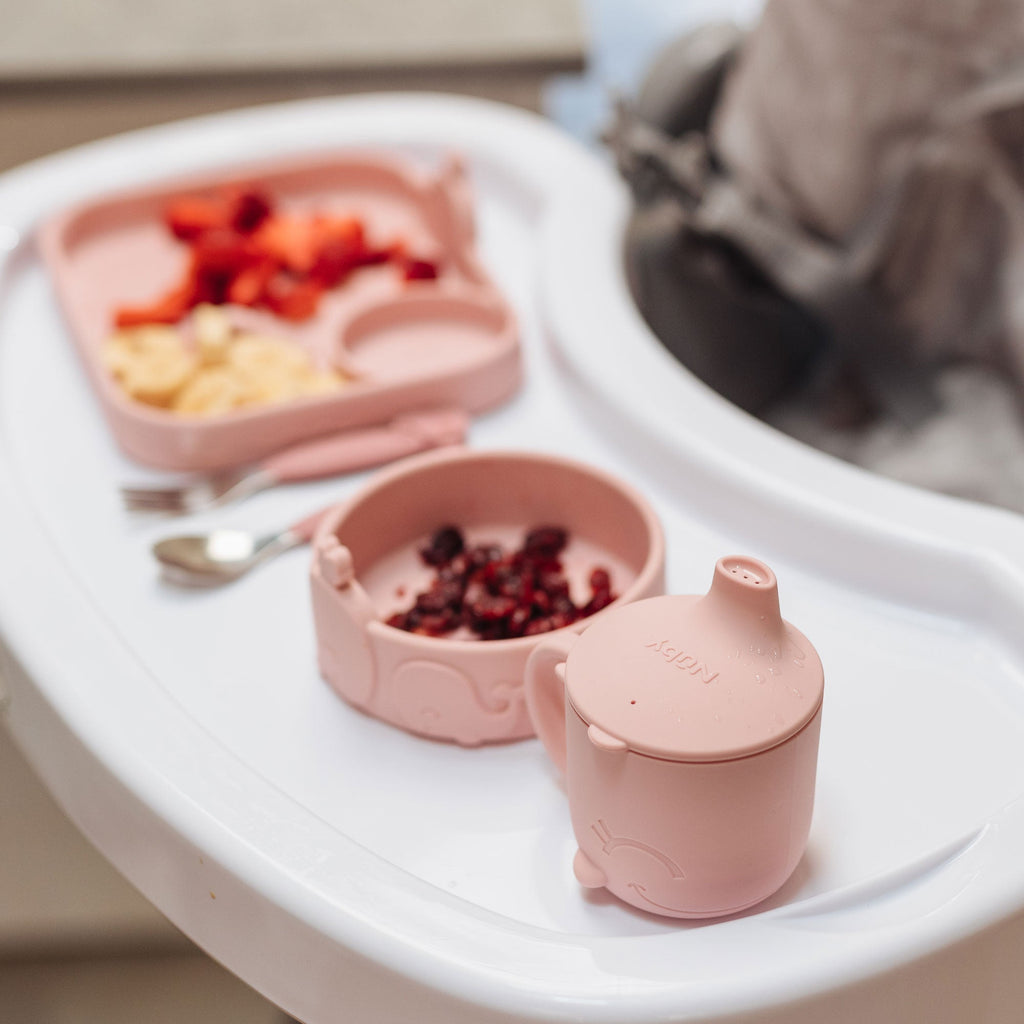 Animal Friends 6-Piece Dinnerware Set - Pink Whale (LUKW)