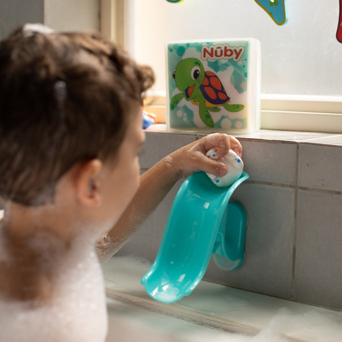 Penguin Slide Squirt Bath Toy (TKTT)