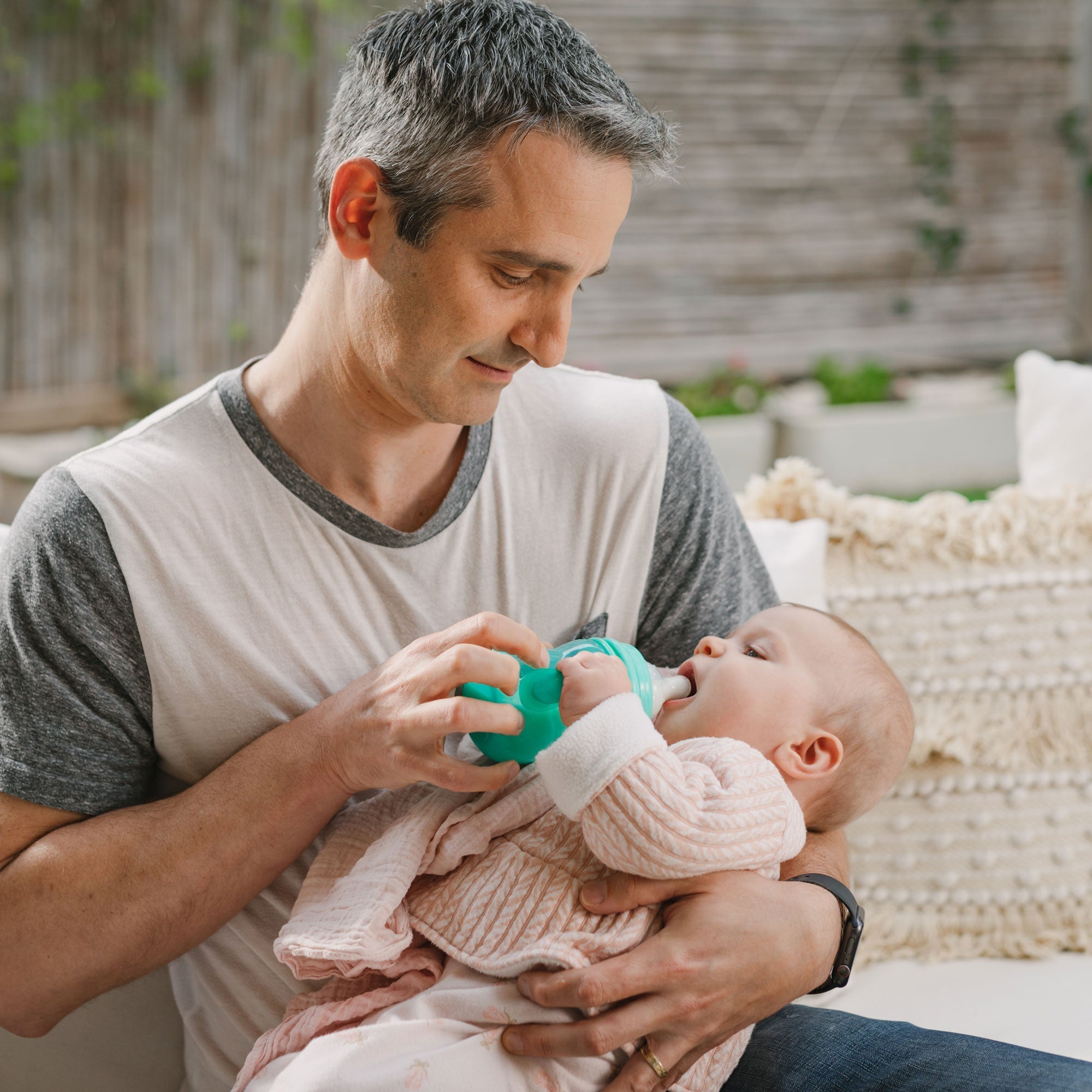 Bottle-to-Cup Wide Neck Bottle (S7G9)