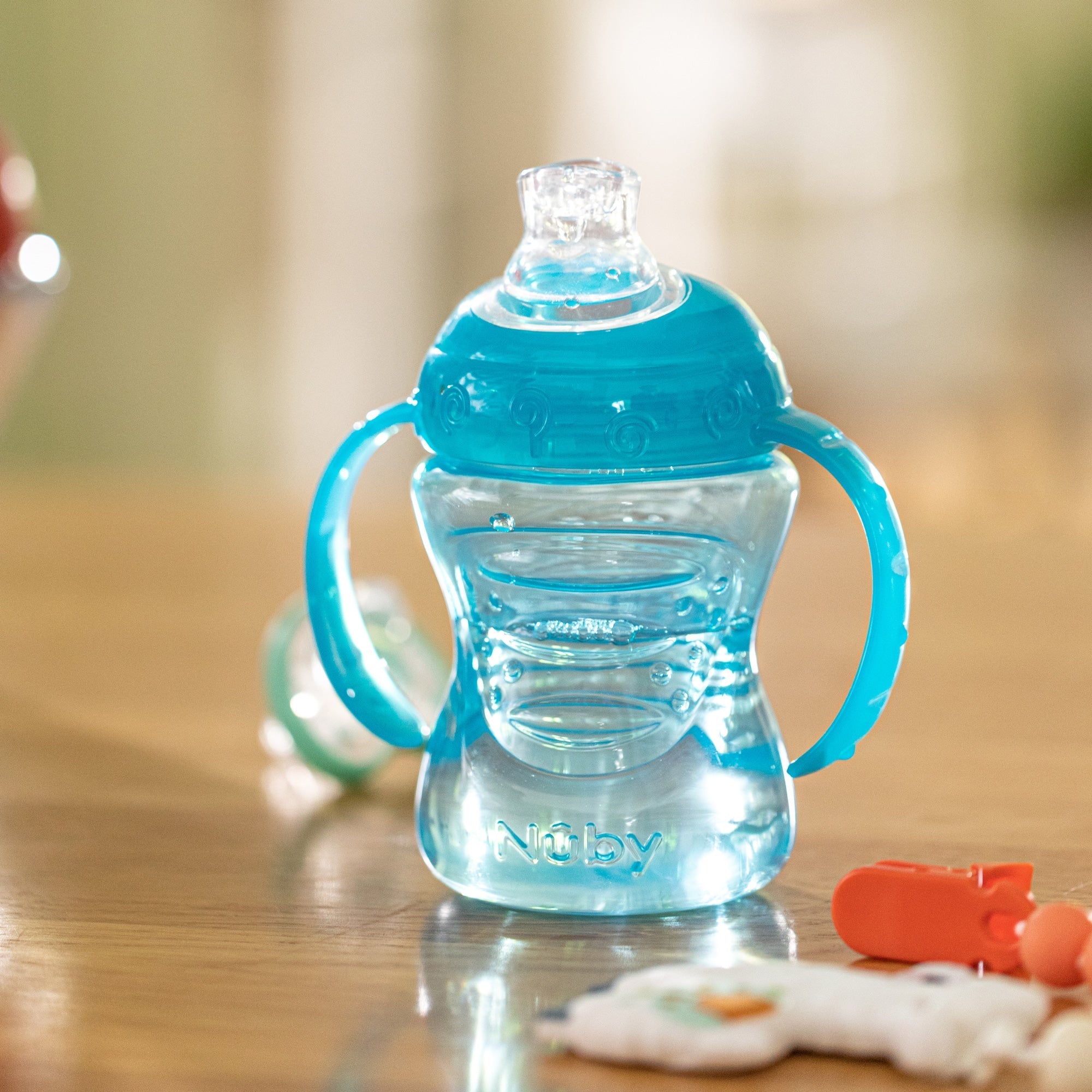 No-Spill Soft Spout Grip N' Sip Trainer Cup (YS2V)